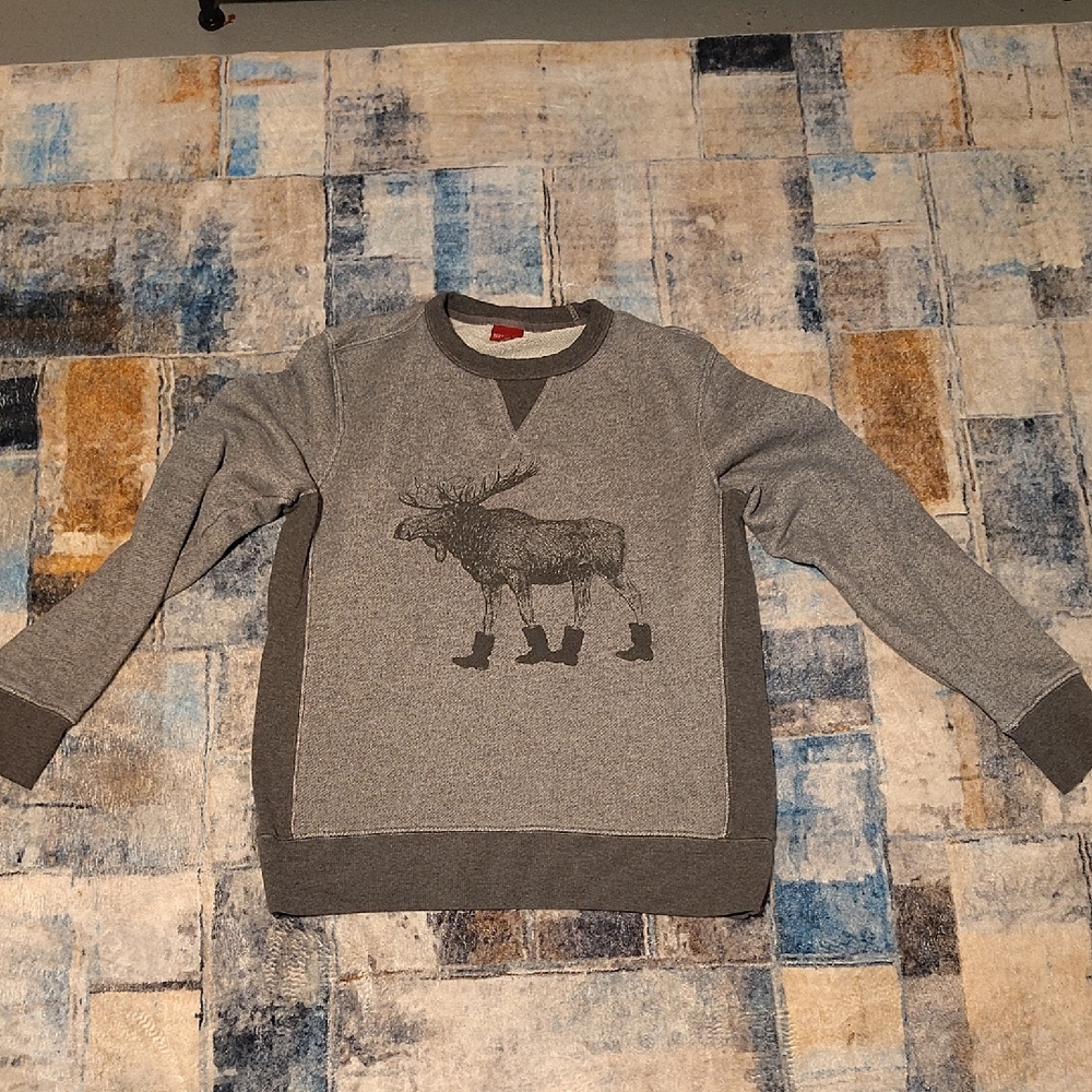 Merona Gray Crewneck Sweatshirt with Moose Graphic